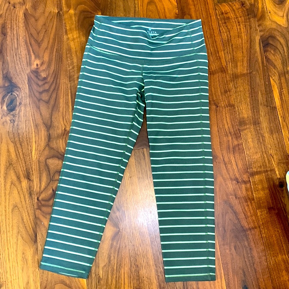 Athleta Cropped Leggings